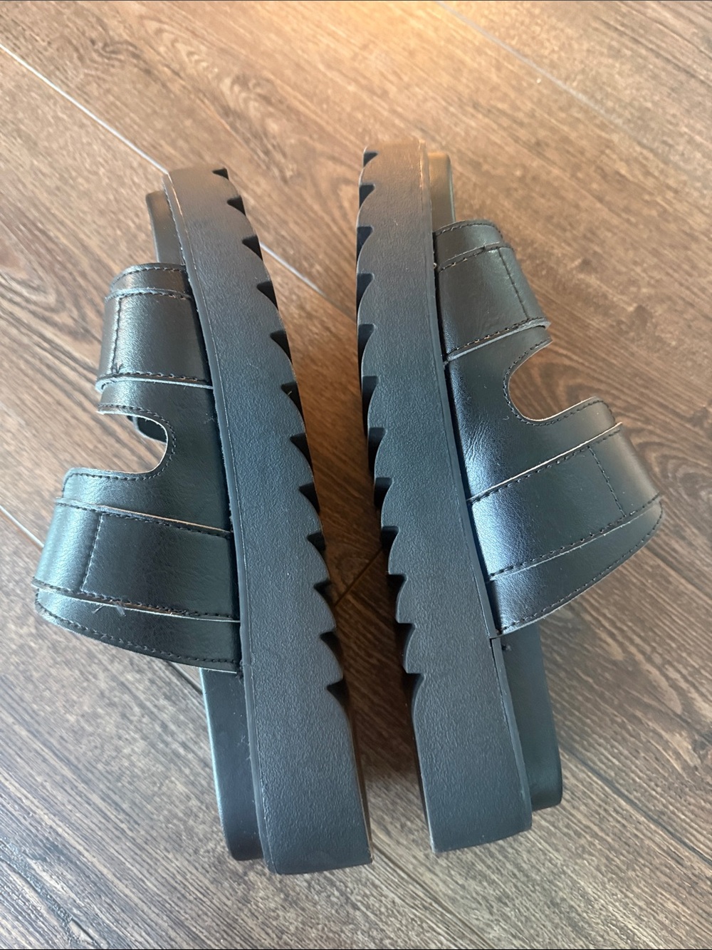 Madden NYC Black Double Buckle Slide Sandals 8 - Picture 5 of 8